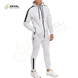 Chándal Deportivo Personalizado de Invierno para Hombre, de Alta Calidad, Corte Ajustado, Poliéster/Algodón, para Gimnasio y Deportes - Product Image 1