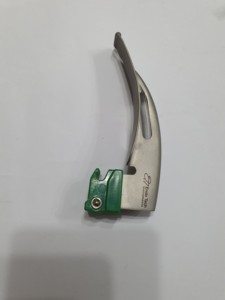 Laryngoscope électrique en acier Macintosh (à fibre optique) à usage unique - Product Image 4