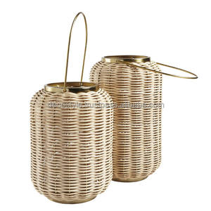 Juego de 2 linternas tejidas de mimbre - Product Image 1