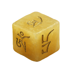 Dés en pierre D6 Cube en aventurine jaune Pierre précieuse naturelle Cristal Dés D6 Gravure tibétaine en pierre Jeux de dés personnalisés Cristal de guérison - Product Image 3