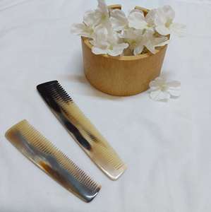 Peigne en corne de saucière naturel du vietnam, accessoire personnalisé de soins de santé, vente en gros, usine - Product Image 2