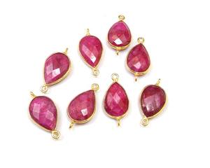 Conector de bisel de piedras preciosas de doble fianza de rubí teñido Hermosa forma de pera Latón chapado en oro facetado para la fabricación de joyas - Product Image 5