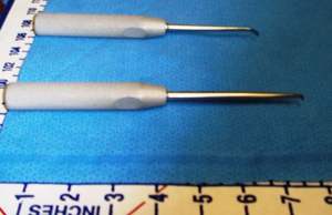 Elevador de periostio manual Adson, pieza de mano dental de acero inoxidable, modelo RS ***, certificado CE Clase I por Renix International - Product Image 3