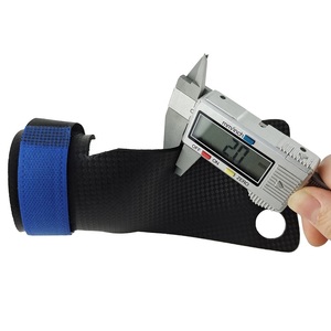 Empuñaduras de mano gimnásticas de fibra de carbono de 3 agujeros, para entrenamiento, levantamiento de pesas, fitness cruzado - Product Image 6