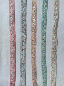 Rubans et lacets en organza brodés à la machine, écologiques, sur mesure, en tailles et couleurs assorties pour robe de mariée Desi - Product Image 6