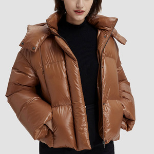 Outwear invierno algodón acolchado chaqueta Casual tejido 100% poliéster Crop Bubble Coat chaqueta Mujer - Product Image 2