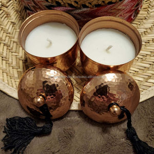 Tarro de cera para velas de cobre puro con diseño martillado Ideal para decoración de mesa Acentos elegantes para el hogar y regalos de Navidad perfectos - Product Image 1