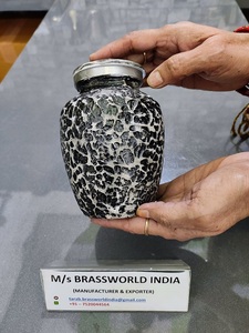 อลูมิเนียมสีดำสีมือวาดเผาศพ Urn อุปกรณ์งานศพอลูมิเนียมขนาดกลางเผาศพ Urn BRASSWORLD อินเดีย - Product Image 2