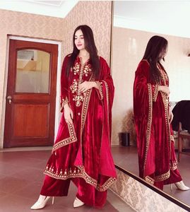 NEW--BEAUTIFUL et BEAUTIFUL---EMBROIDERY sur velours KURTA avec PLAZO--DRESS... pour la fête-usure et de mariage @ 2021 - Product Image 1