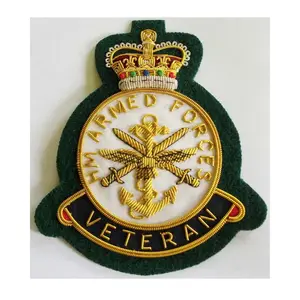 Distintivo tattico personalizzato del panno del veterano distintivo tascabile del Blazer del filo d'oro ricamato a mano per l'uniforme