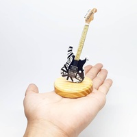 Petite guitare miniature en bois de 4 pouces pour décoration de tableau de bord