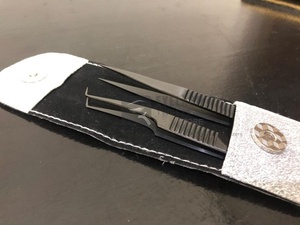 แหนบต่อขนตา พลาสม่าสีดําแข็ง เหล็กทนทานญี่ปุ่น 90 องศาและแหนบขนตาตรง - Product Image 3