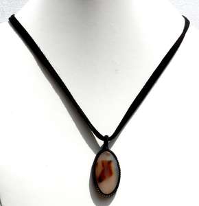 Collier en cuir avec pendentif macramé Cabochon Agate Montana - Product Image 1