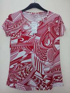 Lot de t-shirts décontractés à manches courtes et col rond pour femmes, en coton, imprimés, de marque, pour le bureau ou les affaires, provenant du Bangladesh. - Product Image 2