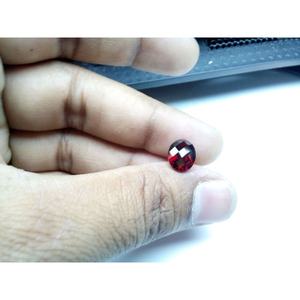 Piedras Preciosas Sueltas de Granate Rojo Natural de Alta Calidad, Corte Ovalado en Tablero de Ajedrez, Facetadas, para Joyería - 2.50 Quilates, Origen Zambia - Product Image 2
