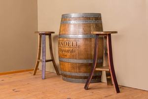 Table demi-baril personnalisée, 50 pièces - Product Image 2