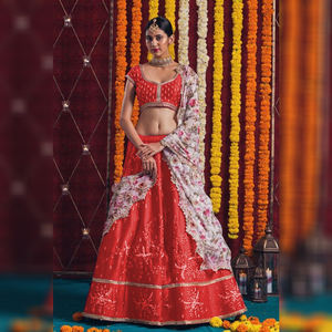Moda rayón Banarasi bordado trabajo lehenga choli con dupatta desgaste del partido precio al por mayor prenda étnica alfanumero - Product Image 5