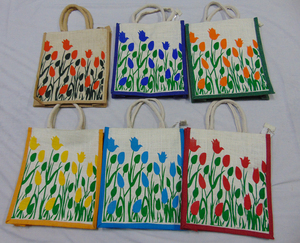 Bolsa de mano de yute, reciclada, ecológica, estampada - Product Image 2