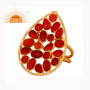 แหวนค็อกเทลรูปทรงลูกแพร์ประดับพลอยออนิกซ์สีแดง เงินสเตอร์ลิงชุบทองคำขาว แหวนแต่งงานทำมือ - Product Image 1