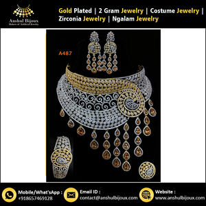 Ensemble de boucles d'oreilles et collier américain élégant en plaqué diamant Bijoux de mode parfaits pour les mariages, les fiançailles, les anniversaires et les fêtes - Product Image 6