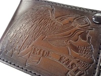 Portefeuille de motard en cuir véritable fait main avec motif crâne en relief, portefeuille de camionneur pour homme, fabricant OEM ODM personnalisé, portefeuille de motard pas cher