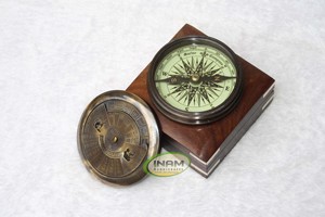 Caja de brújula Náutica de madera shisham, calidad extrema, con brújula de latón - Product Image 4
