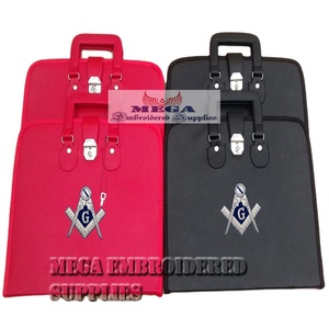 Estuches para Mandiles Masónicos Personalizables de Cuero y Terciopelo con Cinta, Bordados con Compás y Escuadra Masónicos - Product Image 2