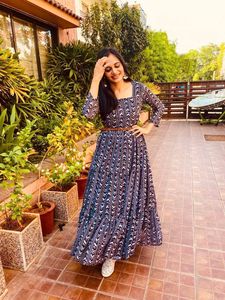 Vestido Maxi Clásico con Estampado Moderno y Costuras con Volantes para Mujer, al Mejor Precio Razonable de Kurti - Product Image 3