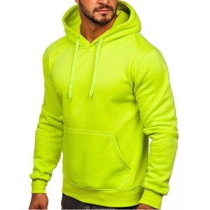 Sweat à capuche pull-over avec logo personnalisé de haute qualité pour hommes en coton polyester OEM conçu pour la saison d'hiver Techniques de teinture unie - Product Image 3