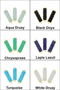 Conector de Latón con Gema Rectangular Turquesa - Bañado en Oro con 2 Lazos para Fabricación de Joyería Infantil - Product Image 6