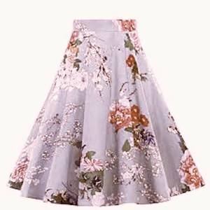 Customising Fashionable <strong>Women</strong> <strong>Skirt</strong> Good Quality Bulk Manufacturing and Exporting Daisy Apparel <strong>in</strong> <strong>India</strong>