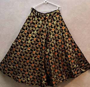 Hilo de bordado Georgette de tendencia con trabajo de impresión digital lehenga choli con dupatta mejor precio fabricante textil prenda alfanumero - Product Image 1