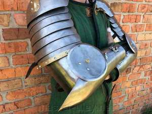 Par de Hombreras de Caballero Medieval con Brazaletes, Armadura Completa para Manos, Soldadura Plateada por Calvin Handicraft - Product Image 3