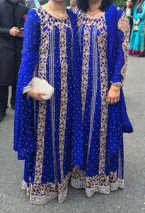 Hermoso vestido largo con bordado pesado para bodas y fiestas Impresionante vestido colorido Colección 2025 - Product Image 2