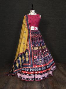 Lehenga chari imprimée et d'embellissement avec paillettes, peignée à la main, pour filles, nouveau modèle - Product Image 3