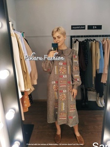 Robes longues ukrainiennes dernière main Vintage brodé femmes dame élégante longue tenue pour dames robes ukrainiennes - Product Image 4